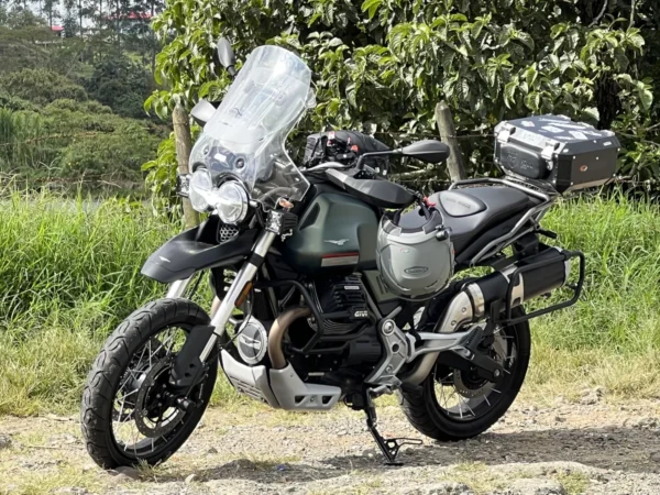 MOTO GUZZI V 85 TT 2022 (11.000kms)