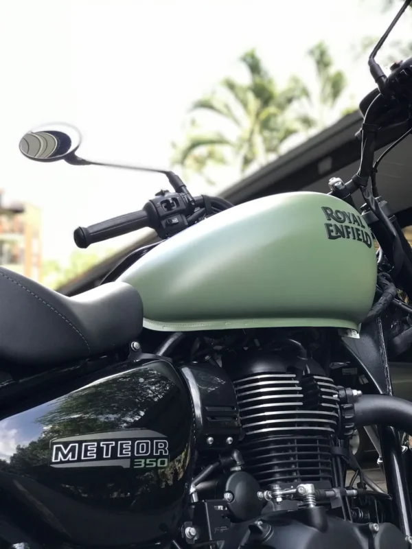 ROYAL ENFIELD Meteor 350 2025 (6.100kms)