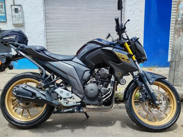 YAMAHA FZ 25 2022 (25000 kms)
