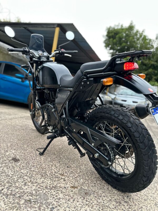 Royal Enfield Himalayan 411 2023 (4.700 kms)