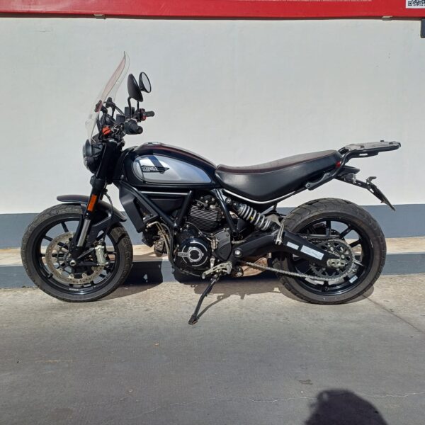 DUCATI SCRAMBLER 800 2023 (15.000kms)