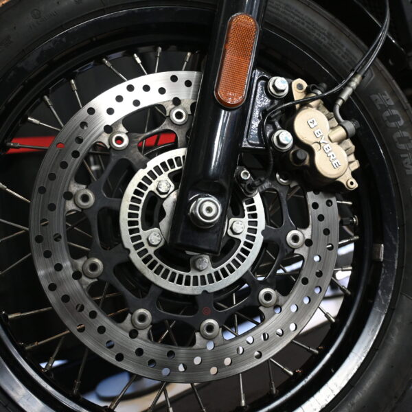 Royal Enfield INTERCEPTOR 650 2023 (18000 kms)