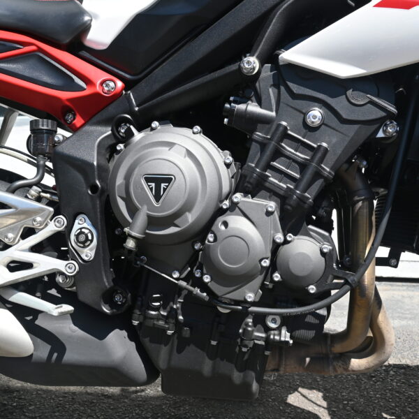 Triumph Street Triple R 2021 (2500 kms)