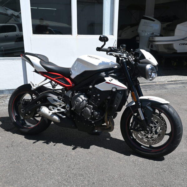 Triumph Street Triple R 2021 (2500 kms)