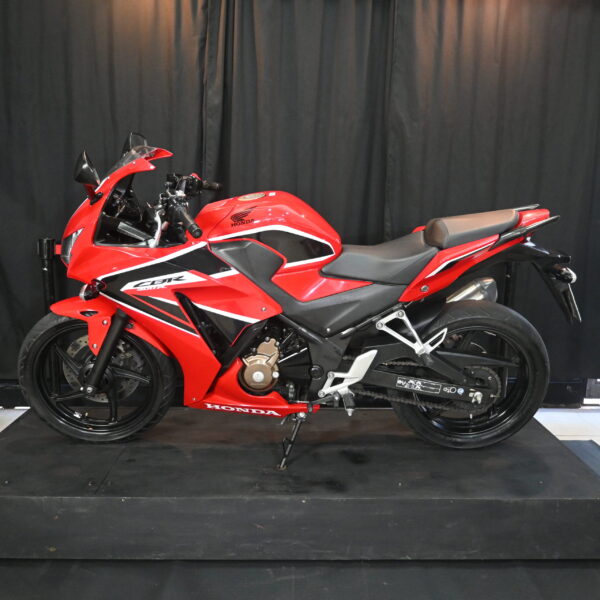 Honda CBR 300 R 2018 (15000 kms) 1209