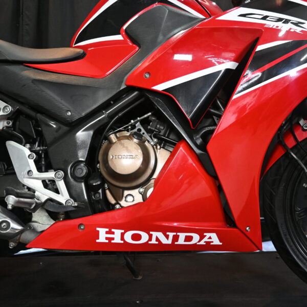 Honda CBR 300 R 2018 (15000 kms) 1209