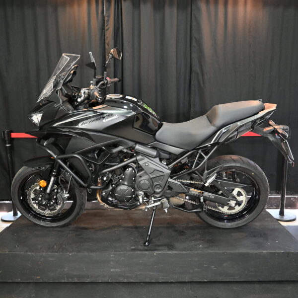 KAWASAKI VERSYS 650 2025 (2500 kms) 1214