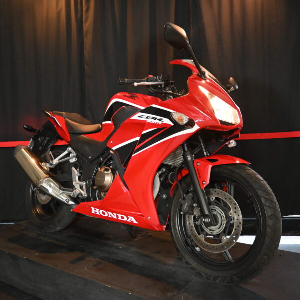 DSC_3510-scaled-1.jpg HONDA CBR 300 2017 (12000 kms) 1219