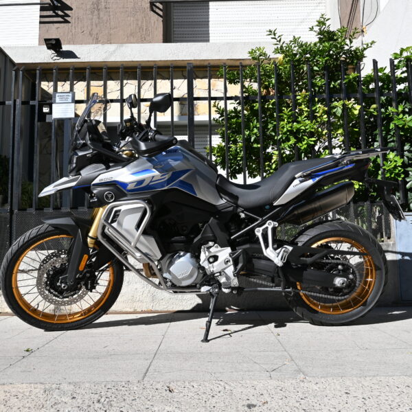 DSC_6302 VOGUE DSX 900 2025 (2500 kms)