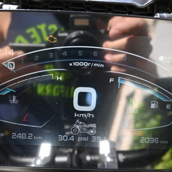 DSC_6304 VOGUE DSX 900 2025 (2500 kms)