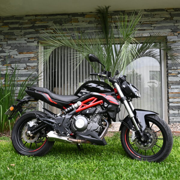 BENELLI S 302 2024 (16000 kms)