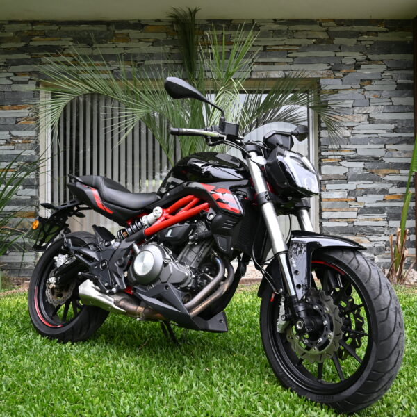 BENELLI S 302 2024 (16000 kms)