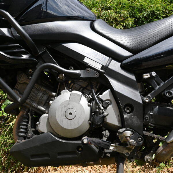 DSC_6661 SUZUKI V STORM 1000 2009 (37000 kms)