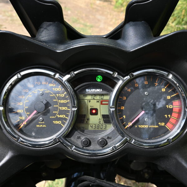 DSC_6671 SUZUKI V STORM 1000 2009 (37000 kms)