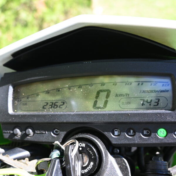 Kawasaki KLX 300 – 2023  (2000 kms)