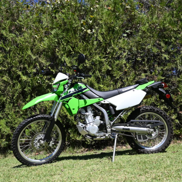 Kawasaki KLX 300 – 2023  (2000 kms)