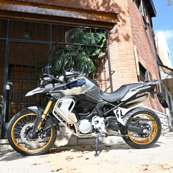 Voge DSX 900 – 2025 (15000 kms)