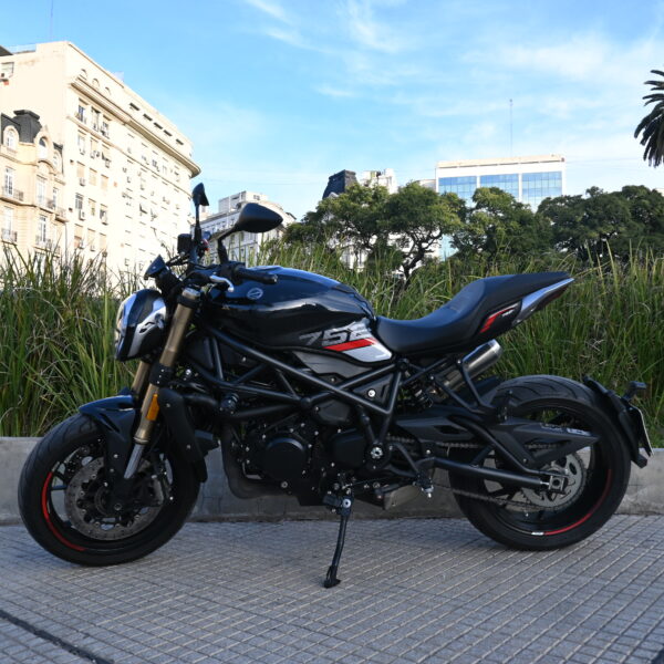 DSC_7855 Benelli 752S – 2022 (14000 kms)