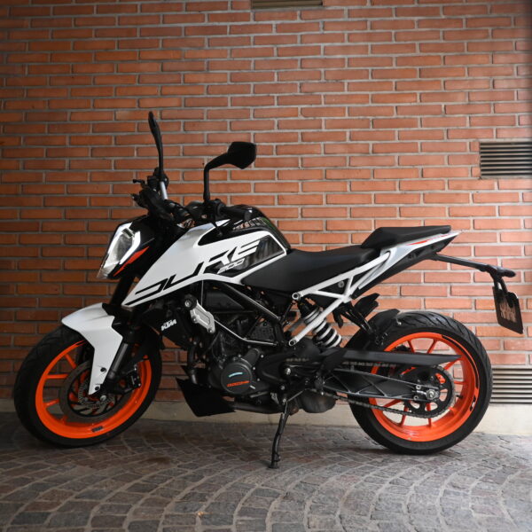 KTM Duke 200 – 2021 (8000 kms)