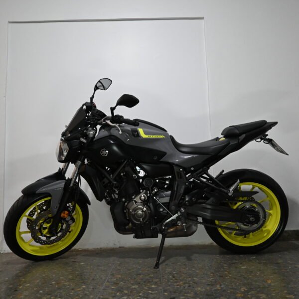 Yamaha MT-07 – 2018  (9000 kms)