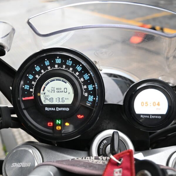 DSC_0034 Royal Enfield Super Meteor 650 – 2024 (25.000 kms)