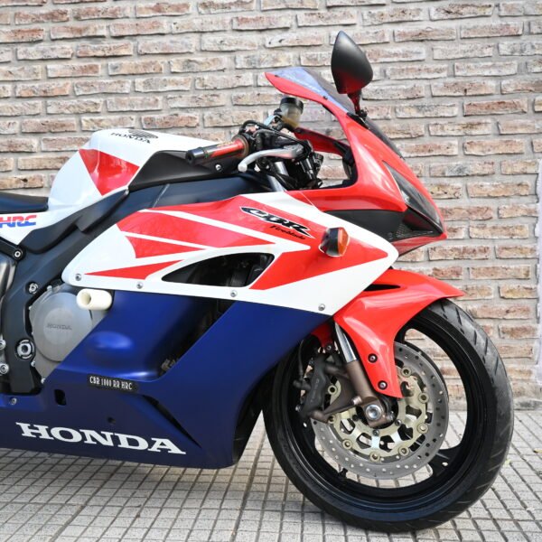DSC_0372 Honda CBR 1000RR HRC – 2004 (37700 kms)