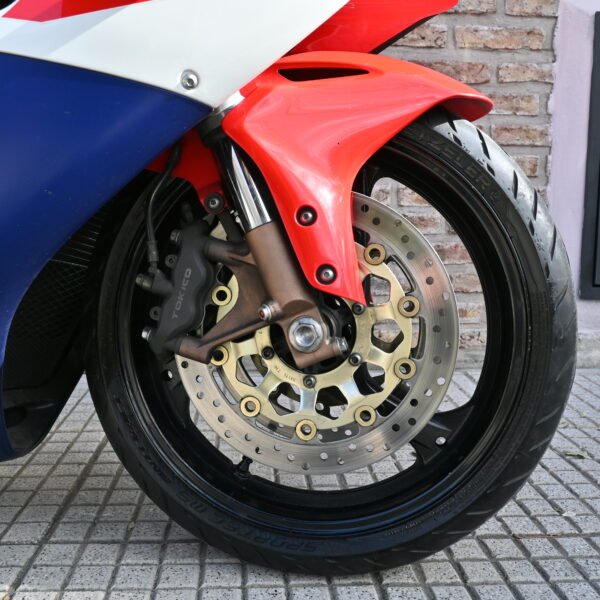 DSC_0376 Honda CBR 1000RR HRC – 2004 (37700 kms)