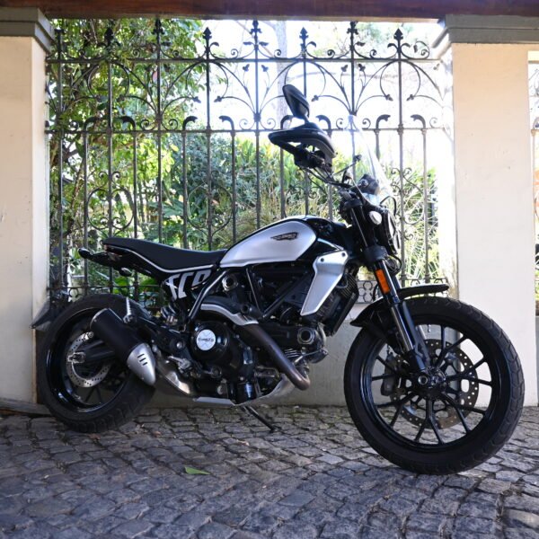 Ducati Scrambler 800 – 2024 (11000 kms)