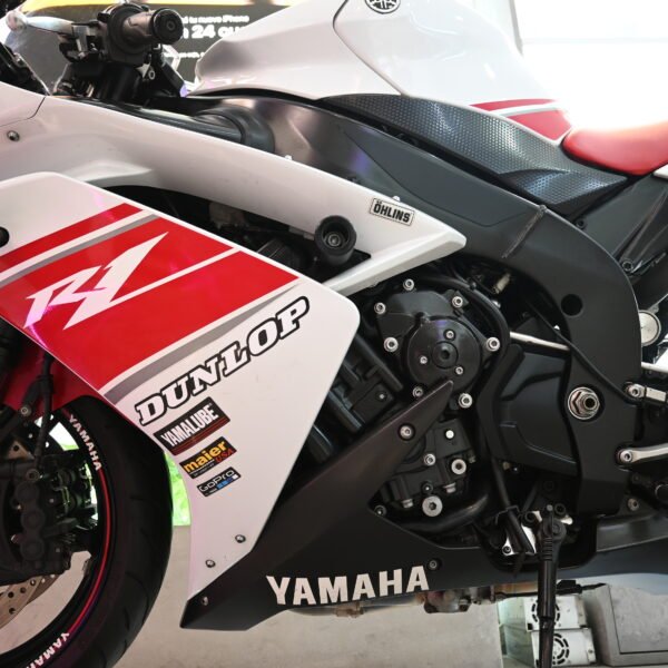 DSC_0780 YAMAHA R1 1000 – 2008 (35.000 kms)