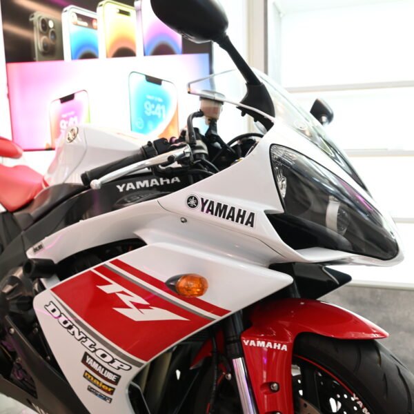 DSC_0794 YAMAHA R1 1000 – 2008 (35.000 kms)