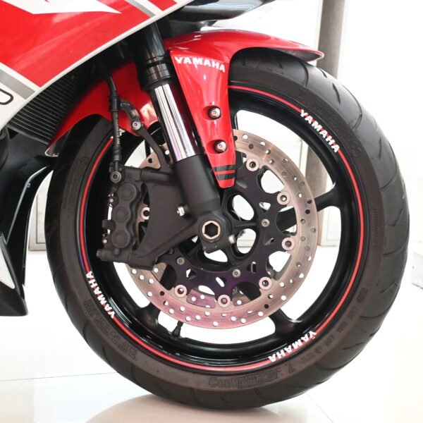 DSC_0797 YAMAHA R1 1000 – 2008 (35.000 kms)