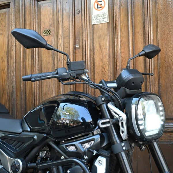 DSC_0981 VOGE AC 300 – 2023 (14.500 kms)