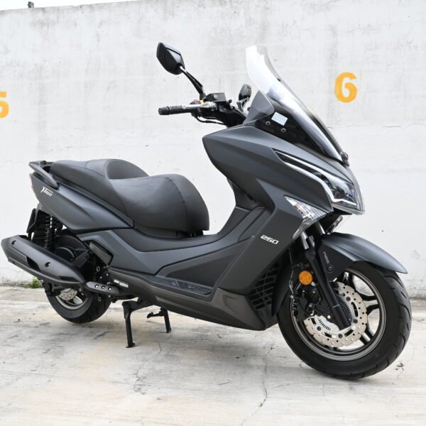 DSC_1084 Kymco X-Town 250 – 2025 (6.500 kms)