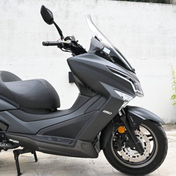 DSC_1094 Kymco X-Town 250 – 2025 (6.500 kms)