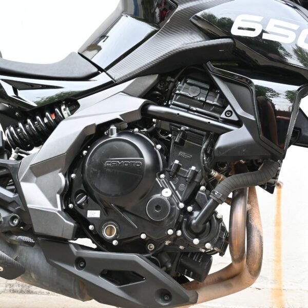 DSC_1202 CFMOTO 650 NK – 2024 (9.500 kms)