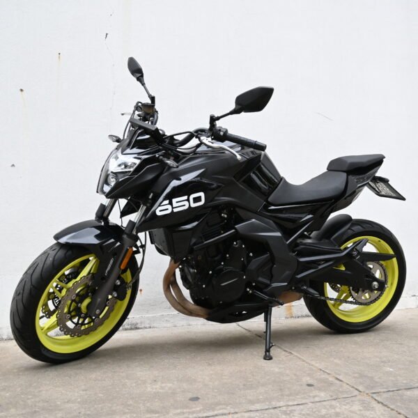 DSC_1215 CFMOTO 650 NK – 2024 (9.500 kms)