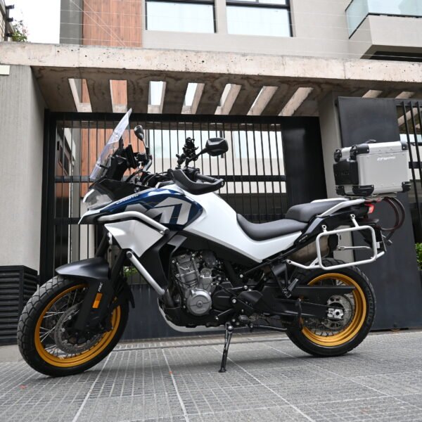 DSC_1222 CFMOTO 800 MT Explorer (17.000 kms)