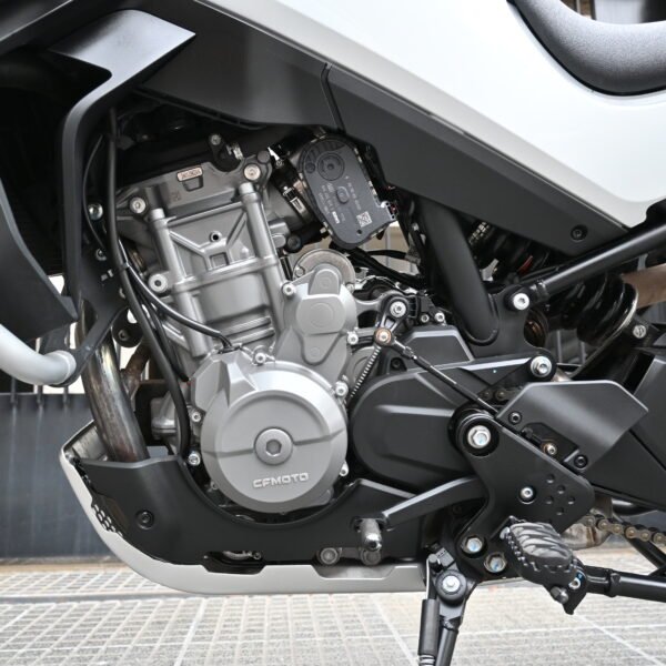 DSC_1229 CFMOTO 800 MT Explorer (17.000 kms)